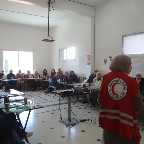 توعية بالتصرف اثناء الزلزال - مؤسسة العزم للريادة والتنمية بالاشتراك مع الهلال الأحمر العربي السوري في حمص