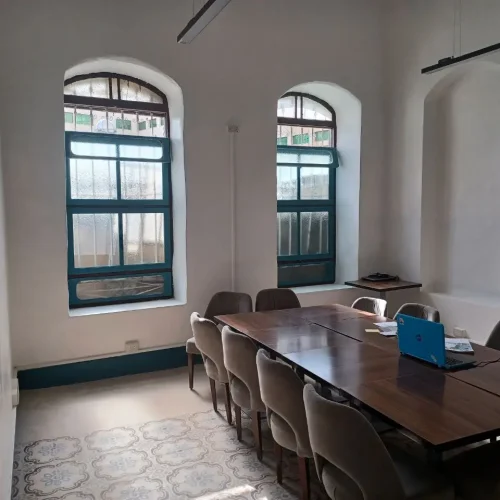 مركز مؤسسة العزم للريادة والتنمية في حمص (4)