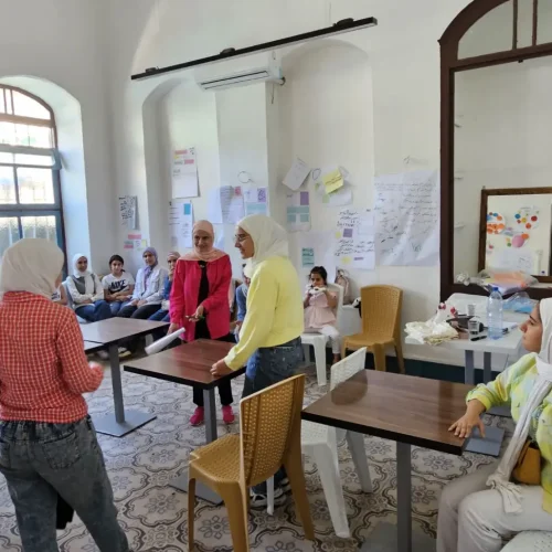 جلسات نادي العزم لليافعين